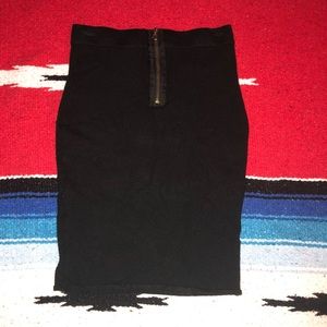 Zipper-Back Body-Con Skirt